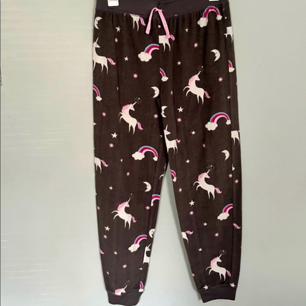 Girls pajama lounge pants!